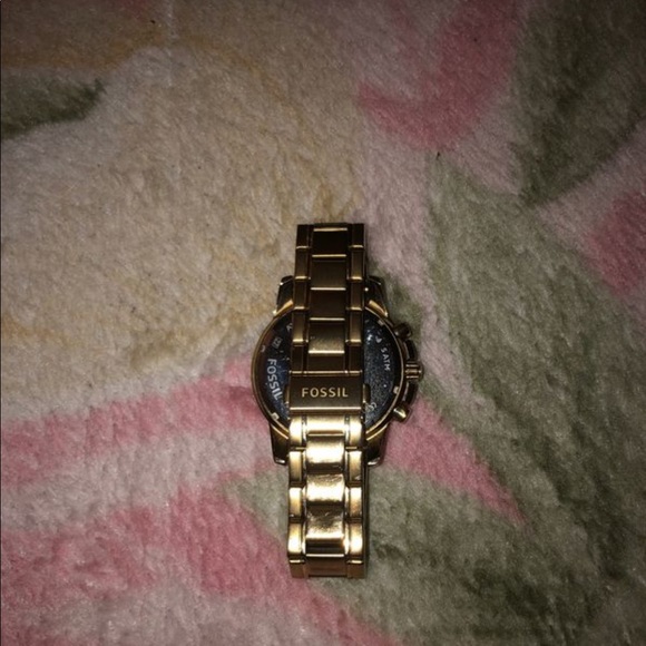 Watch - Picture 2 of 3